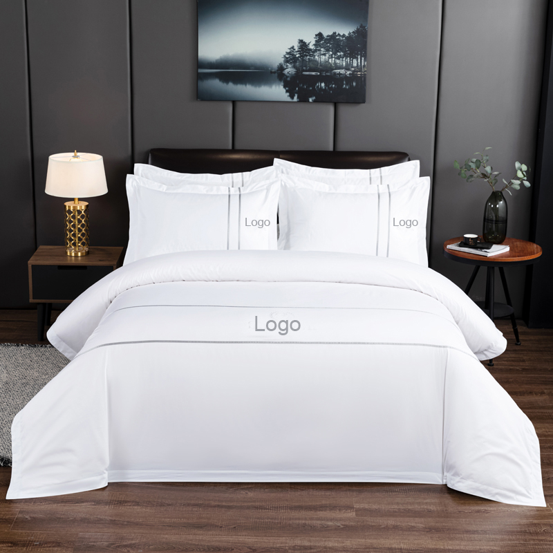 60*40-es évek Cotton Satin Hotel ágyneműgarnitúrája Hímzett logóval