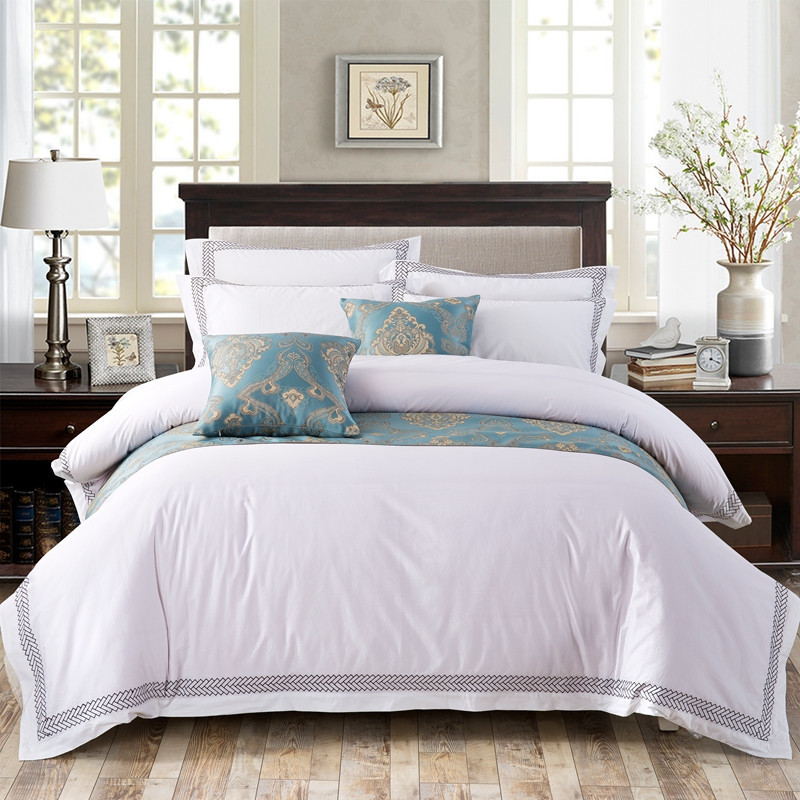 Fehér 6080S 100% pamut Arrow hímzett szállodai hálószoba ágyneműhuzat