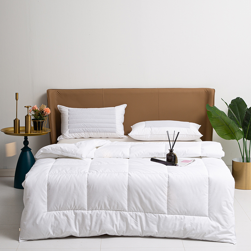 100% pamut, 300 grammos töltetű paplan Nyári paplan Steppelt fehér paplangarnitúra Gyártás