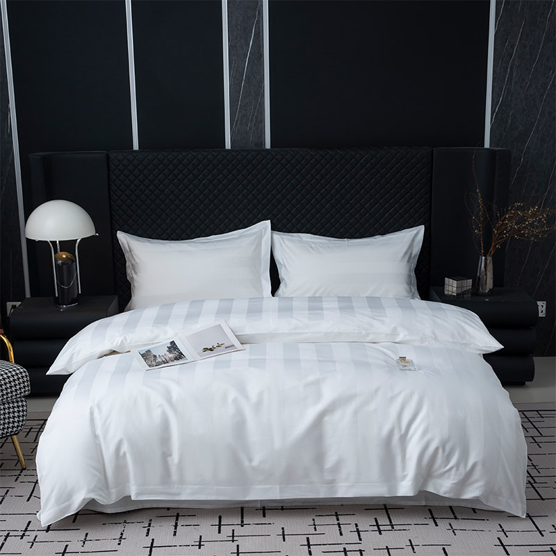 7 cm-es szaténcsíkos sima fehér 750TC 100% pamut ötcsillagos szállodai ágyneműgarnitúra