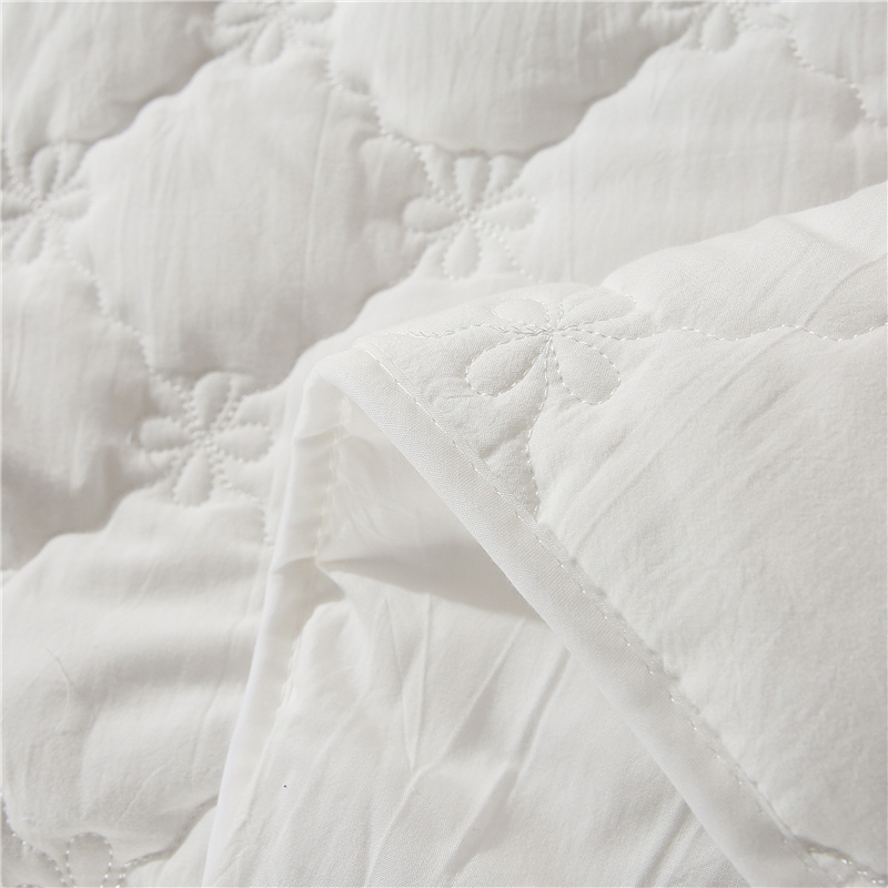 Nézze meg a Quilt King méretű matracvédő szállodát Nézze meg a Quilt King méretű matracvédő szállodát