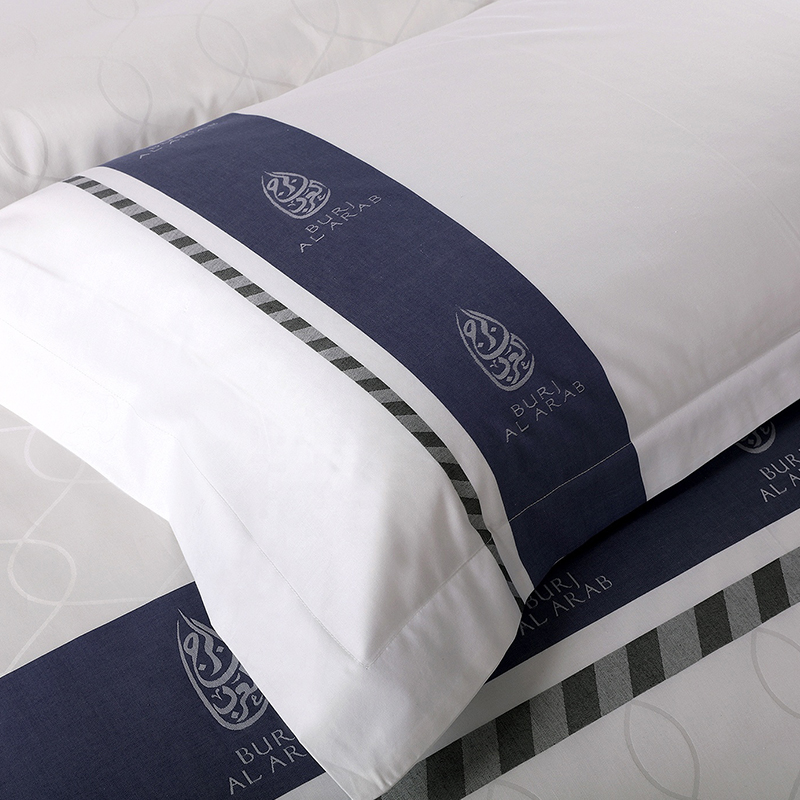 Fonal festett egyedi logó 100% pamut ágynemű készlet Fonal festett egyedi logó 100% pamut ágynemű készlet